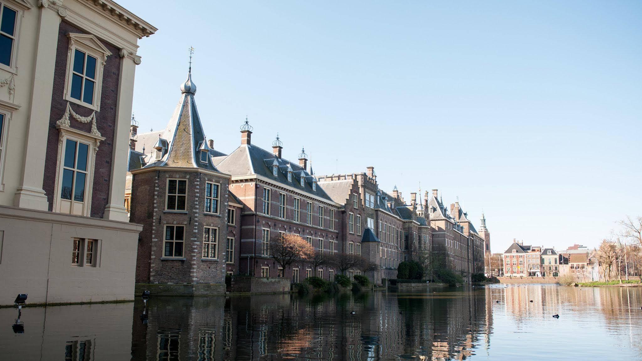 Hotel Des Indes La Haya Exterior foto The Waag, Amsterdam